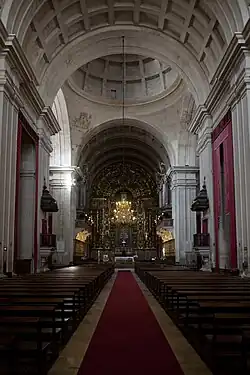 Vista interior da nave