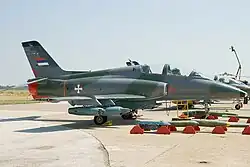 Um G-4 Super Galeb da força aérea da Sérvia.