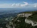 Vista aérea do Salève, Genebra, o "Jet d'Eau" e o lago Lemano