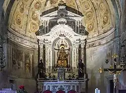 Altar alto