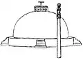 Reconstrução do layout aproximado de Sanchi na época dos mauryas, mostrando o pilar encimado por um Darmachacra.