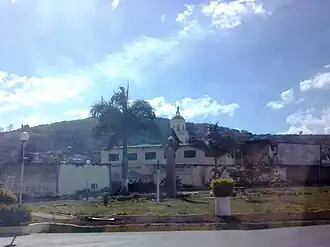 Santa Bárbara do Leste na margem da BR-116