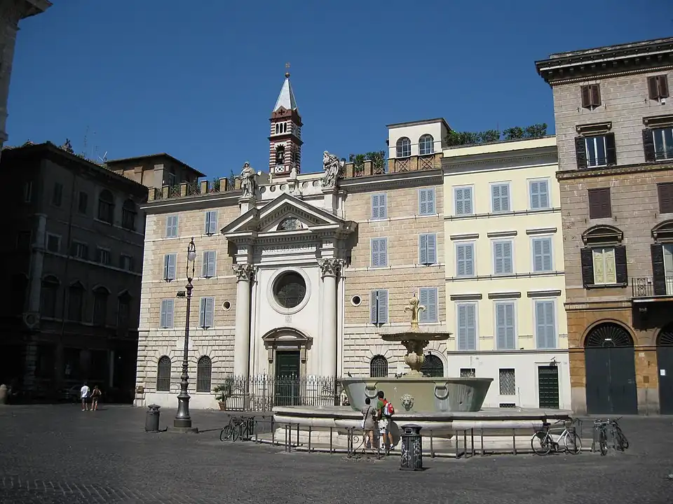 Vista geral da igreja, o convento e o campanário do século XIX.