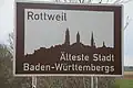 Placa informando ser Rottweil a cidade mais antiga de Bade-Vurtemberga