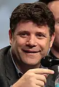 Sean Astin como Jim Ken.