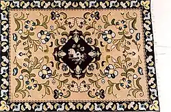 Tapete do 2º período do sec. XVIII - Boneca