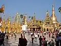 Um dia cheio em Shwedagon