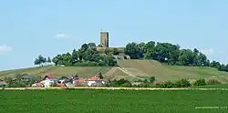 O castelo de Steinsberg, na colina homónima, o ponto mais elevado de Kraichgau.