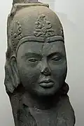 Estátua de Surya. Cópia do artefato encontrado em Si Thep.