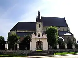 Igreja paroquial de São João Batista — vista norte