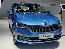 Škoda Rapid sedã 2020 na China (dianteira)