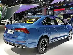 Škoda Rapid sedã 2020 na China (traseira)