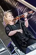 A violinista Georgina Biddle