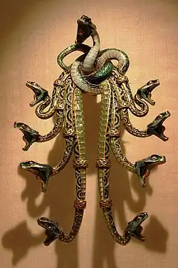 Peitoral em esmalte de René Lalique, Museu Gulbenkian, Lisboa