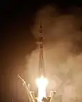 A Soyuz parte de Baikonur na noite de 15 de dezembro de 2010.