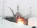 Lançamento sob neve em 14 de novembro, no Cosmódromo de Baikonur.