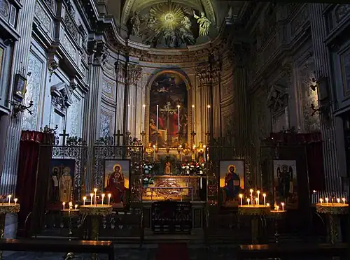 Altar-mor e a iconóstase