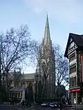 Igreja de St Mary Abbots , Kensington (1870 a 1872)