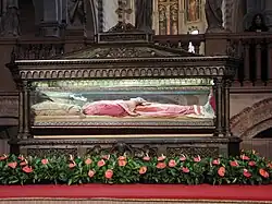 Corpo de São Zenão na Basílica de São Zenão, em Verona.