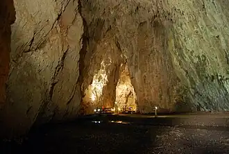 La grotte de Stopića, près de Rožanstvo
