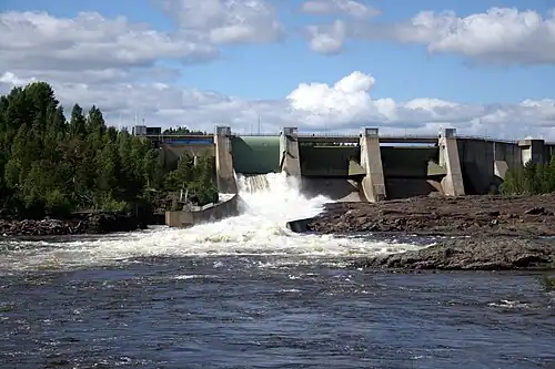 Barragem de Stornorrfors na Suécia
