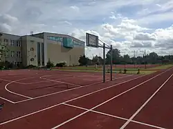 Quadras esportivas na Escola primária n.º 1