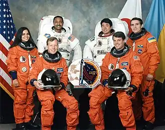 Chawla, Lindsey, Scott, Doi, Kregel e Kadenyuk