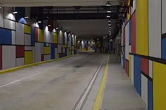 Um dos túneis na Linha 9 de Julio.