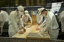 Fabricação de Xiaolongbao na cadeia Dintaifung (鼎泰豐) em Taipe