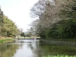 Apenas essa parte do Fosso restou do Castelo de Iwakitaira