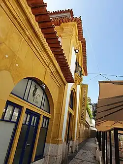 Fachada lateral direita (Teatro Miguel Franco)