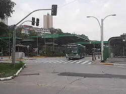 O terminal antes da reforma com a antiga informação visual da SPTrans.