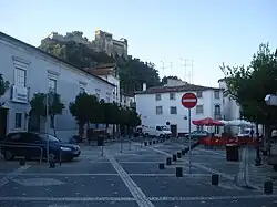 Terreiro, ou Largo Cândido dos Reis, com vista para a cidade (Leiria)