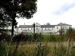 Seaham Hall, vista do sul