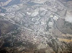 Vista aérea de Thénia em 2002