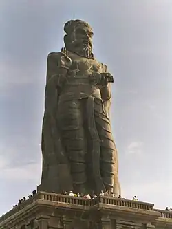Estátua de Tiruvalluvar