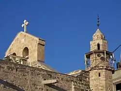 Igreja de São Porfírio e a Mesquita Katib al-Wilaya&nbsp;[en].