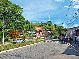 Avenida Acesita no bairro Nossa Senhora das Graças