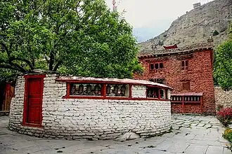 O Tsampa gompa (mosteiro budista), em Tukuche