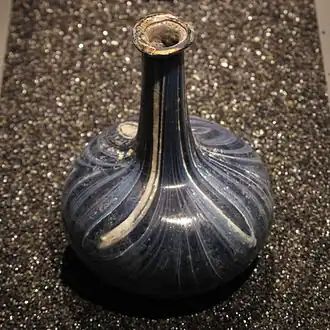 Unguentário vítreo colorido, século I, Mediterrâneo Oriental