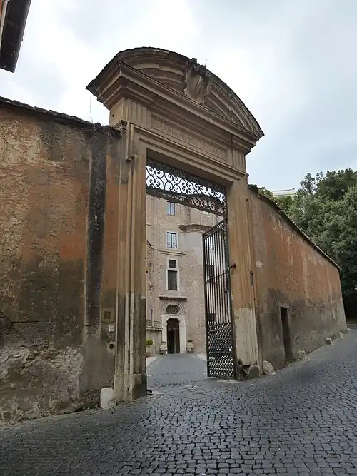 Portal de entrada do complexo.