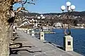 Seepromenade pelo lago Wörthersee em Velden