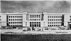 Escola secundária (1933) projetada por Egon Steinmann em Zagreb