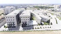 Vista do hospital a partir do norte.