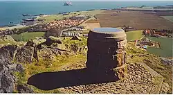 Bass Rock em relação a North Berwick, de North Berwick Law.