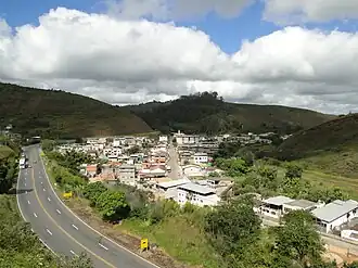 Vista parcial de Ewbank da Câmara (sentido Sul).