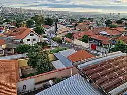 Rua no bairro Perim, em 2024.