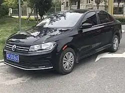 Frente do Novo Volkswagen Santana vendido na China (facelift 2018).