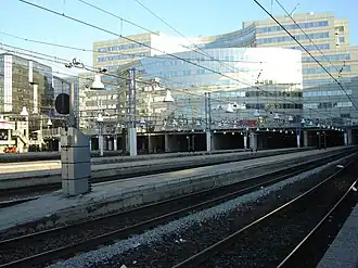 As plataformas laterais das vias 1 a 9.