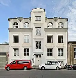 Villa Kovařovicova, lado da rua